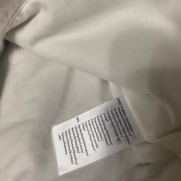 Mayoral faux fur vest size 18 months - Picture 4 of 4